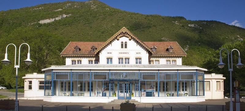 Ibis Budget Chambery Sud Challes Les Eaux Bagian luar foto