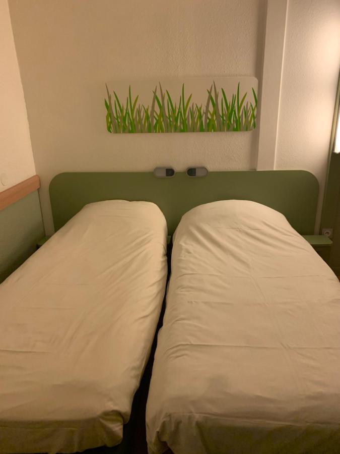 Ibis Budget Chambery Sud Challes Les Eaux Bagian luar foto
