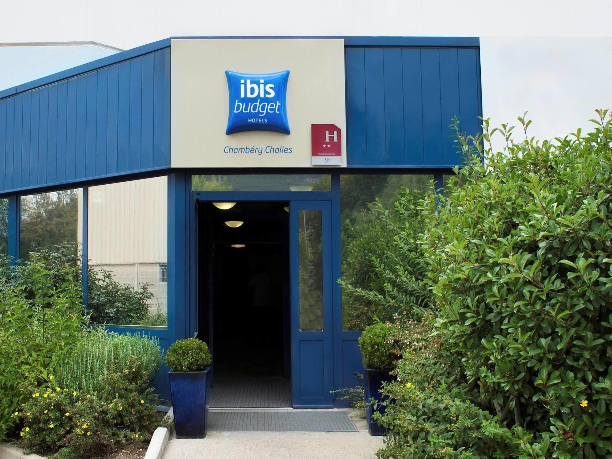 Ibis Budget Chambery Sud Challes Les Eaux Bagian luar foto